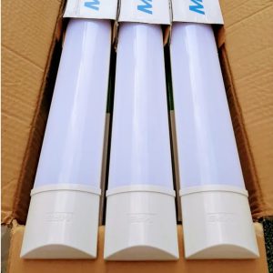 Đèn led bán nguyệt thân nhựa 18W ánh sáng trắng BN2-18T MPE