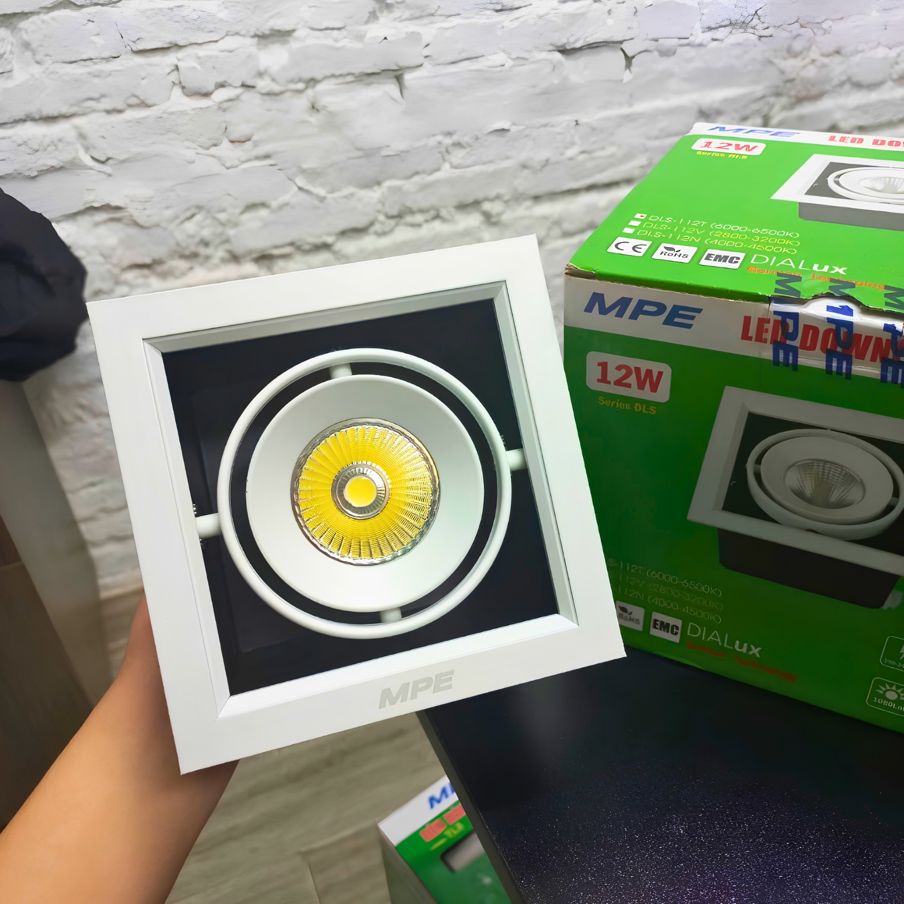 Đèn led downlight âm trần chiếu điểm spotlight 12W ánh sáng trắng DLS-112T MPE