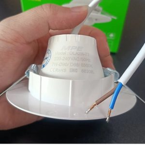 Đèn led downlight âm trần điều chỉnh hướng chiếu sáng mặt tròn 7W ánh sáng trắng DLA2R-7T MPE