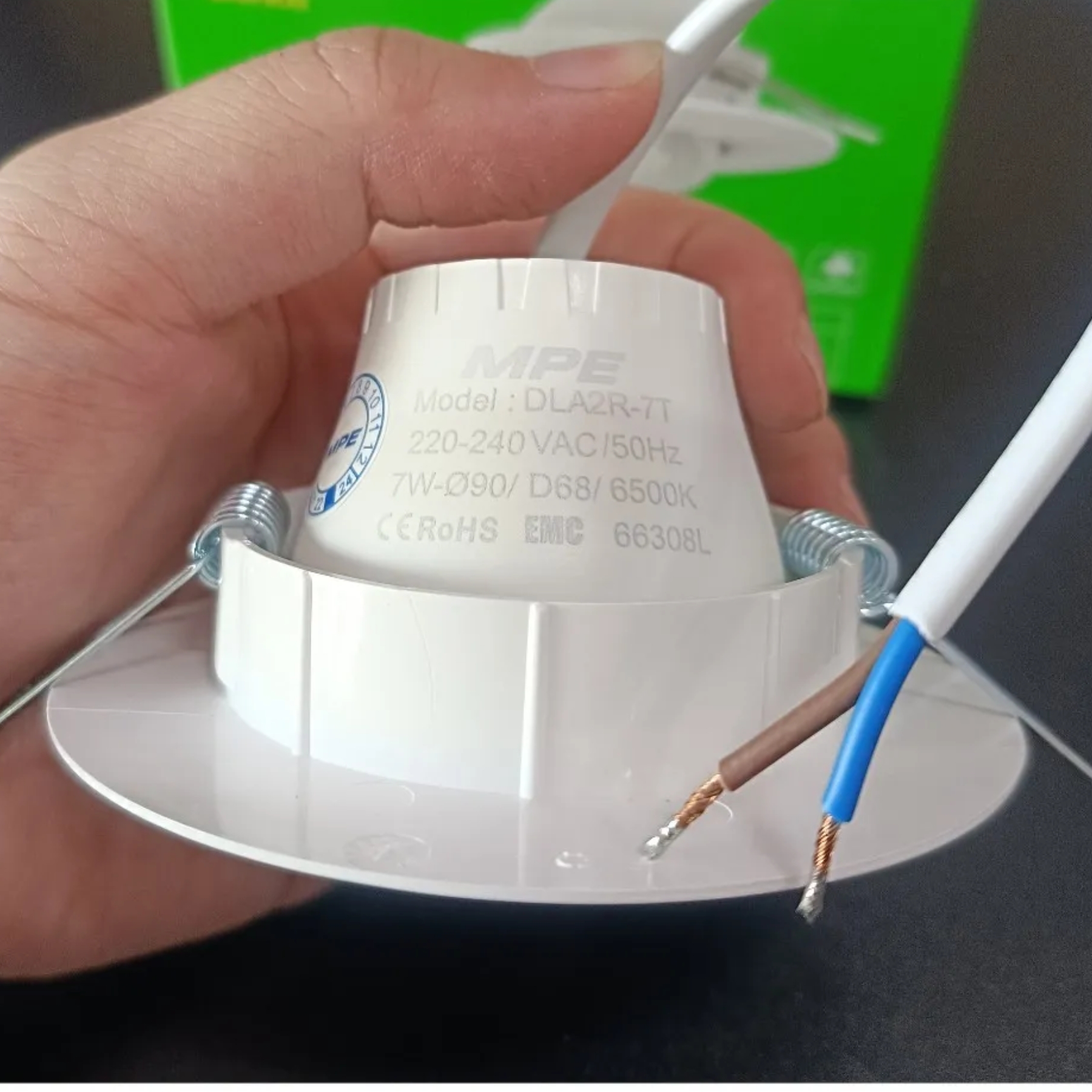 Đèn led downlight âm trần điều chỉnh hướng chiếu sáng mặt tròn 7W ánh sáng trắng DLA2R-7T MPE