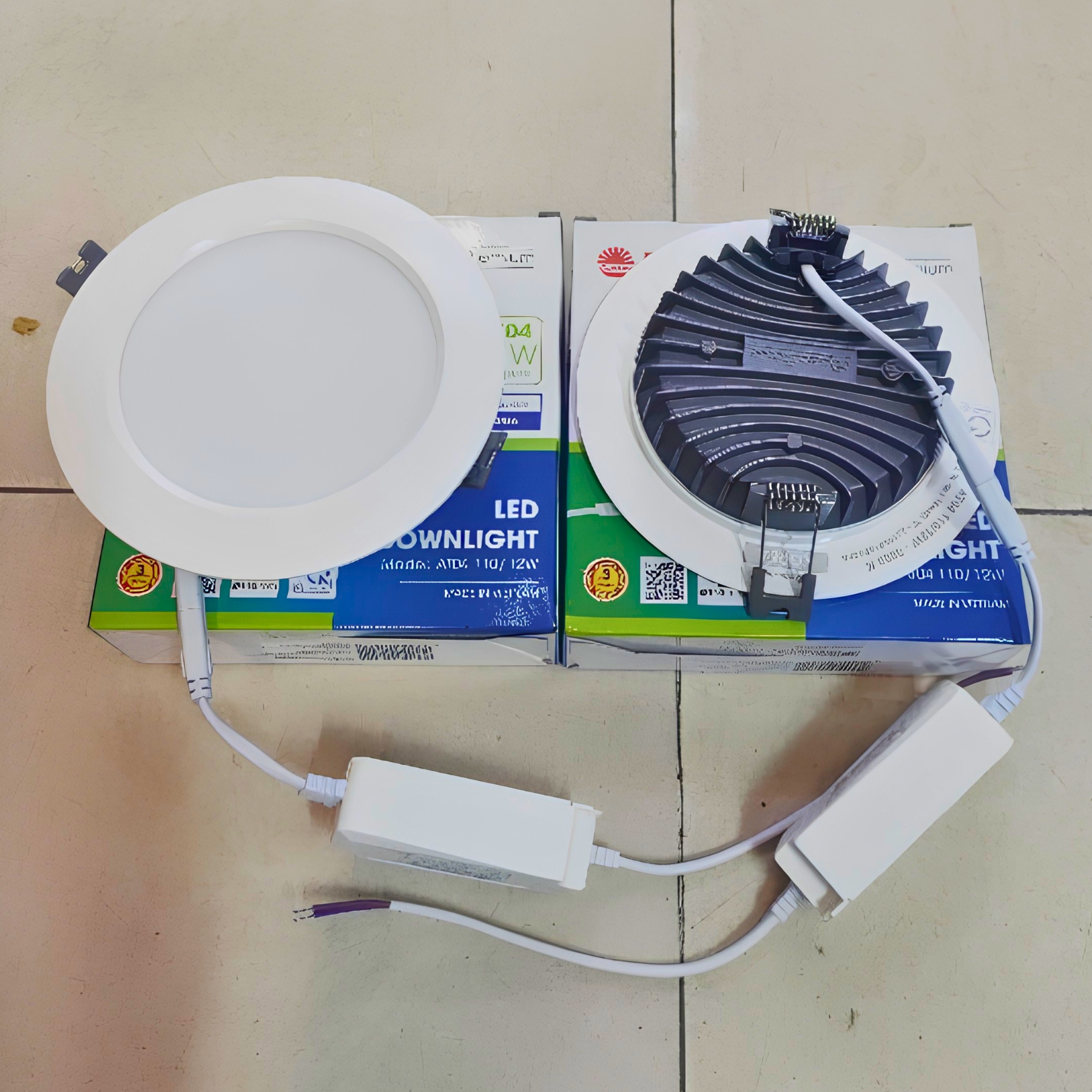 Đèn LED Downlight âm trần 12W lỗ khoét 110mm ánh sáng trắng AT04 110/12W 6500K Rạng Đông