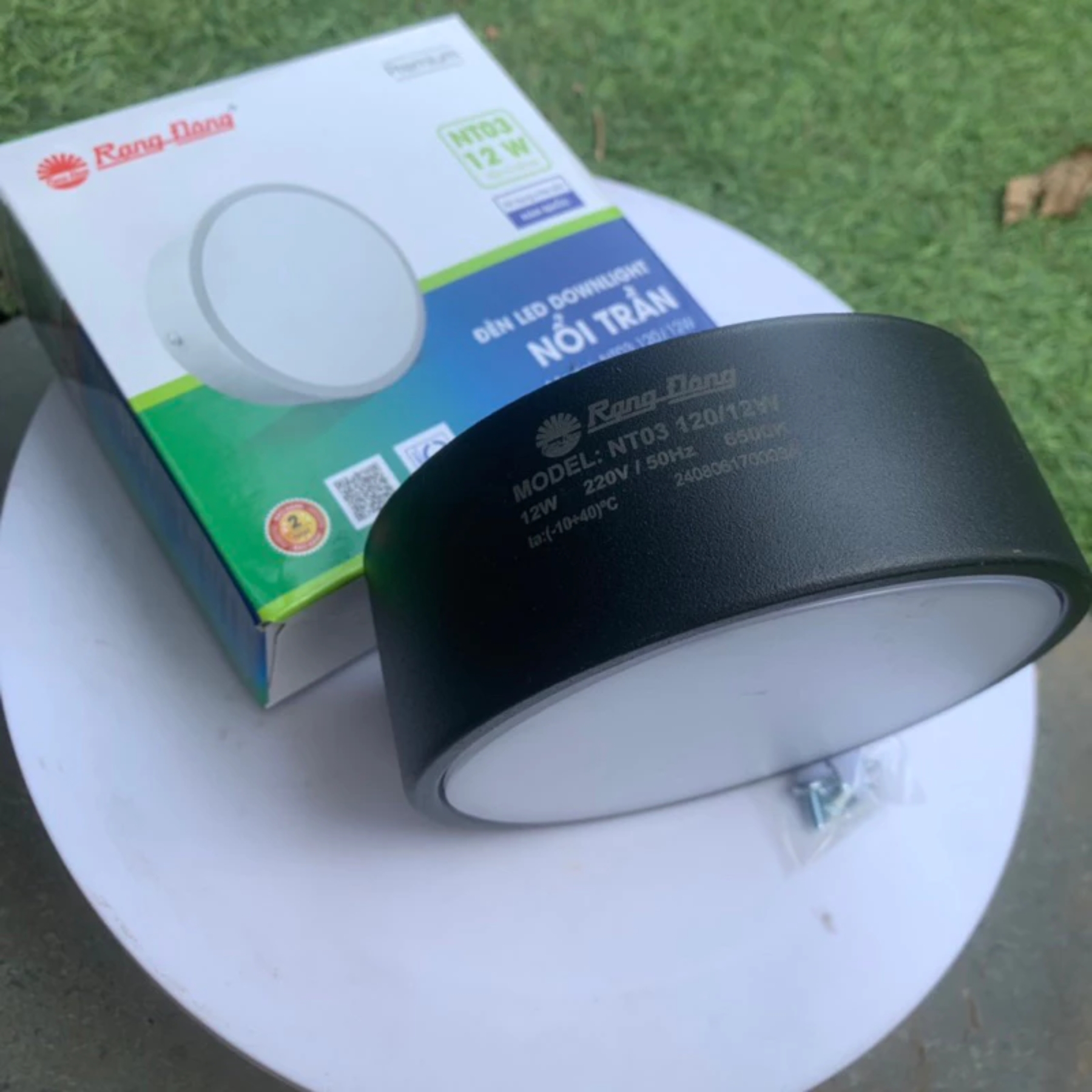 Đèn LED Downlight nổi trần 12W màu đen đổi màu NT03 120/12W (Đen) Rạng Đông