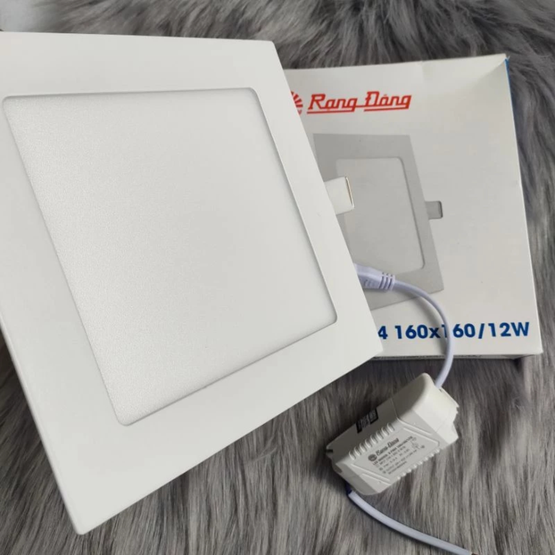Đèn LED Panel âm trần 12W hình vuông ánh sáng trắng PN04 160x160/12W 6500K Rạng Đông