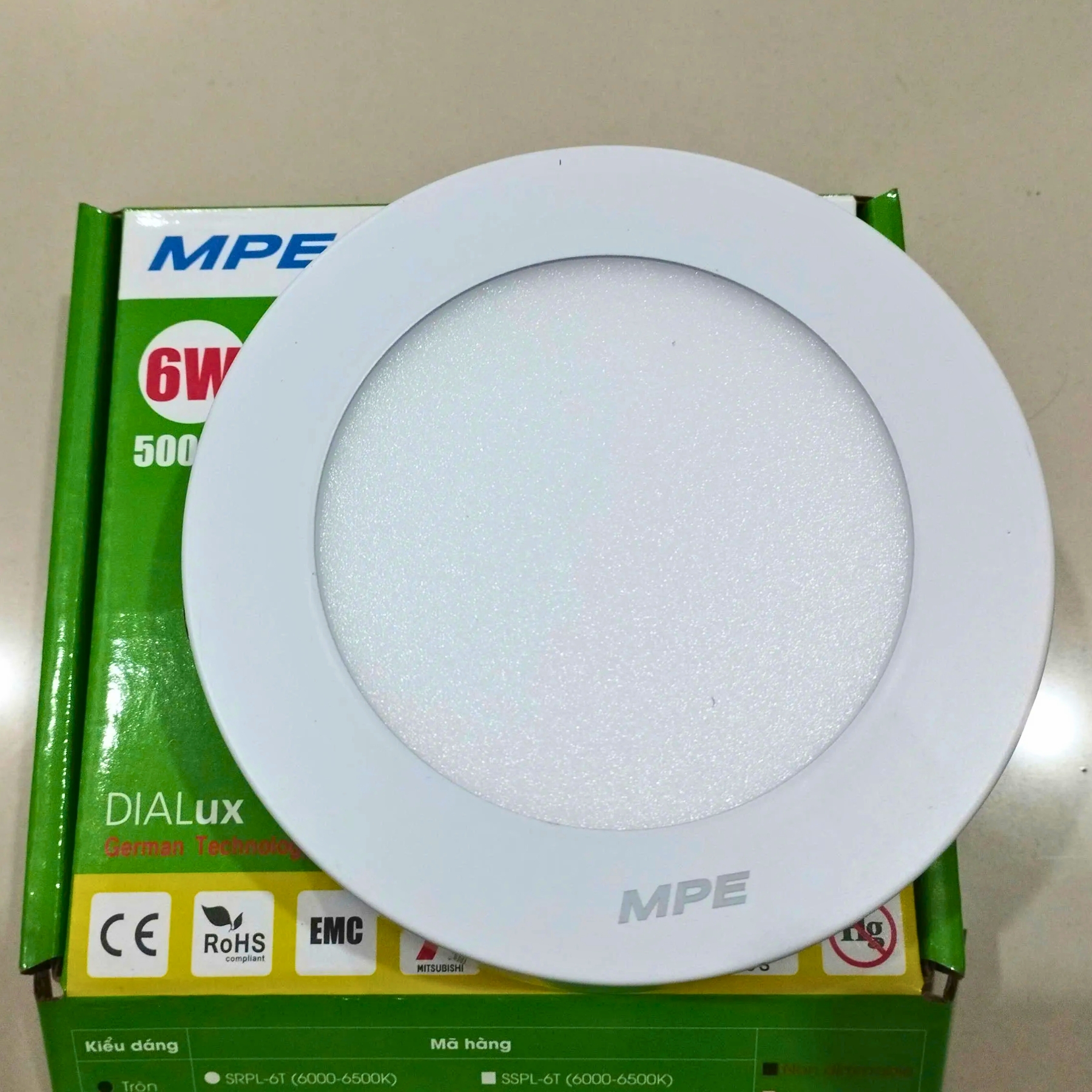Đèn led panel ốp nổi 6W ánh sáng vàng SRPL-6V MPE