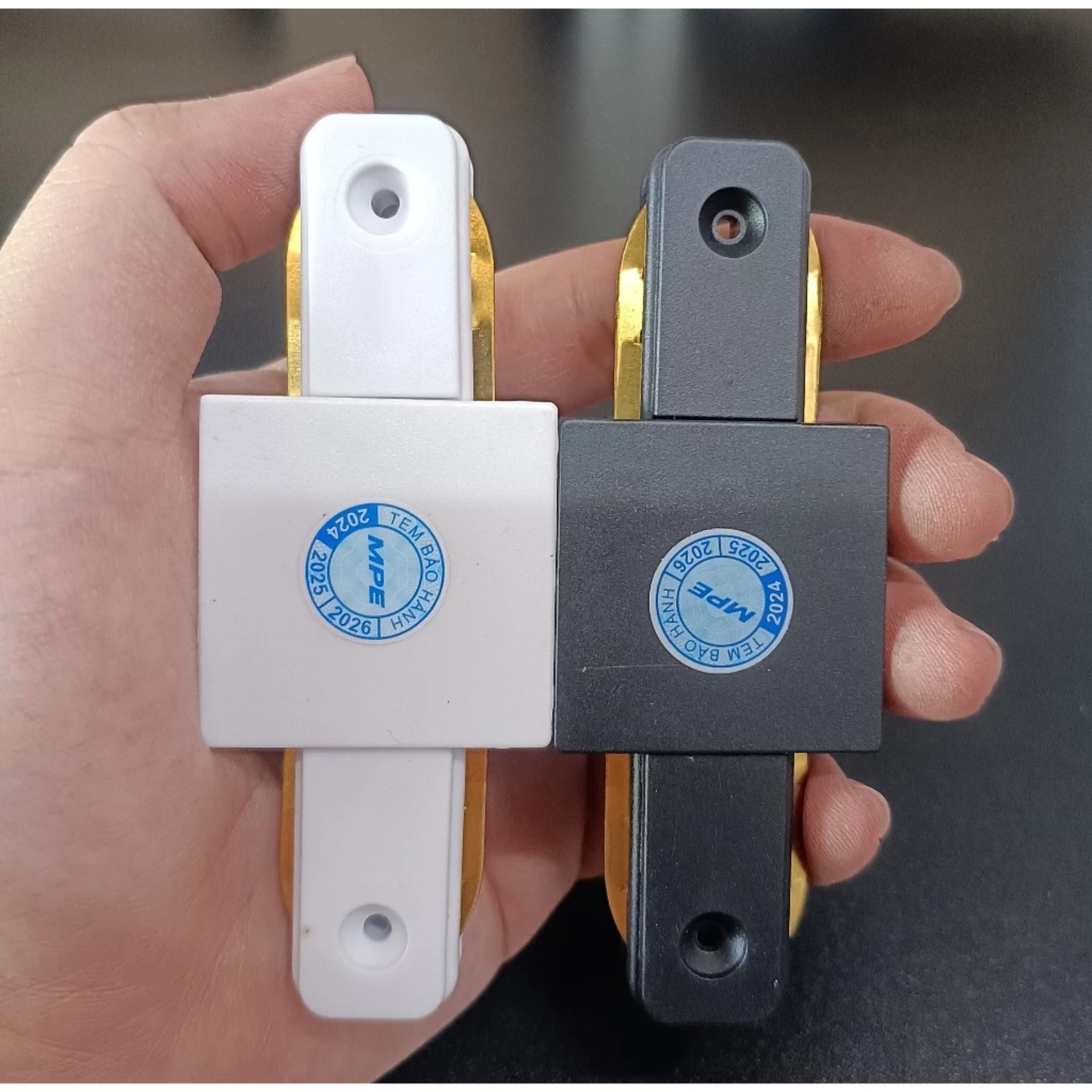 Phụ kiện thanh nối I màu đen dùng cho đèn TSLB và TSLB2 mã IB MPE