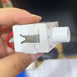 Bộ điều chỉnh tốc độ quạt 800VA-200VAC mã A6V800F MPE - Thiết bị điện Mai Linh Electric