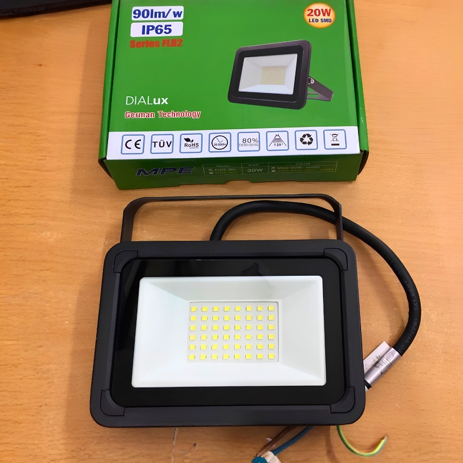 Đèn led pha 20W ánh sáng trắng FLD2-20T MPE - Mai Linh Electric