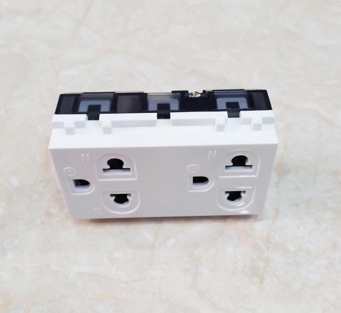 Ổ cắm đôi 3 chấu mã A6UES2 MPE - Thiết bị điện Mai Linh Electric
