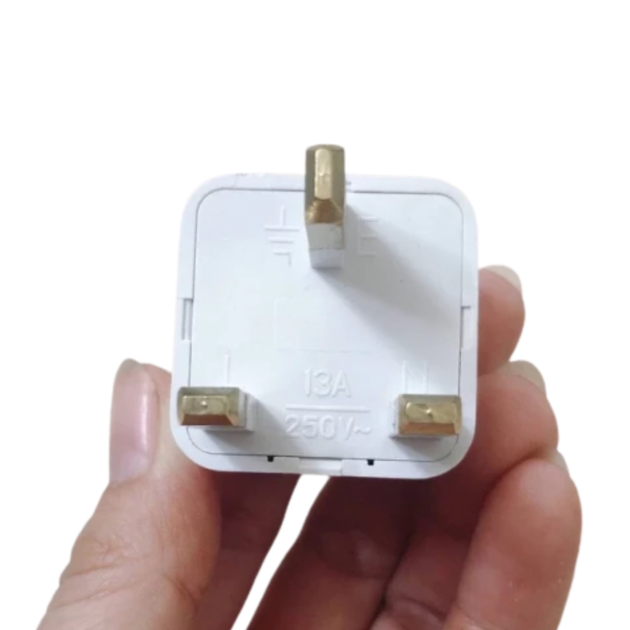 Ổ cắm du lịch 3 chân cắm kiểu Anh mã AD2 MPE - Thiết bị điện Mai Linh Electric