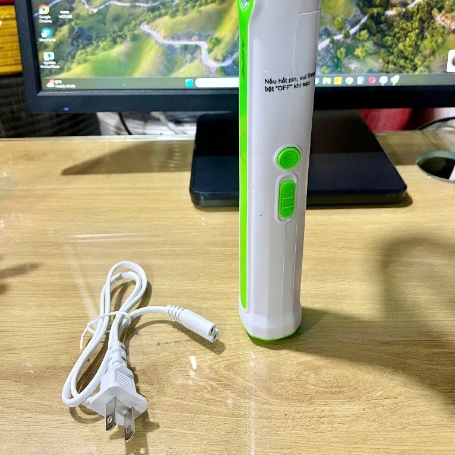 Vợt muỗi có 2 chế độ hoạt động - Tích hợp đèn led chiếu sáng VM2 MPE - Thiết bị điện Mai Linh Electric